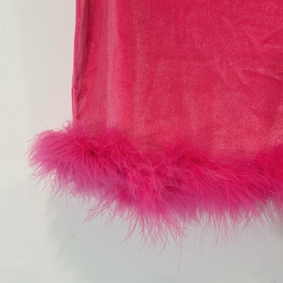 Sugar Thrillz dolls faux fur hem velvet mini skirt Barbiecore pink sz large new - Picture 4 of 9